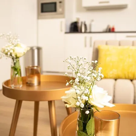 Luxury 'de Heerlijckheid Lisse' 아파트 *